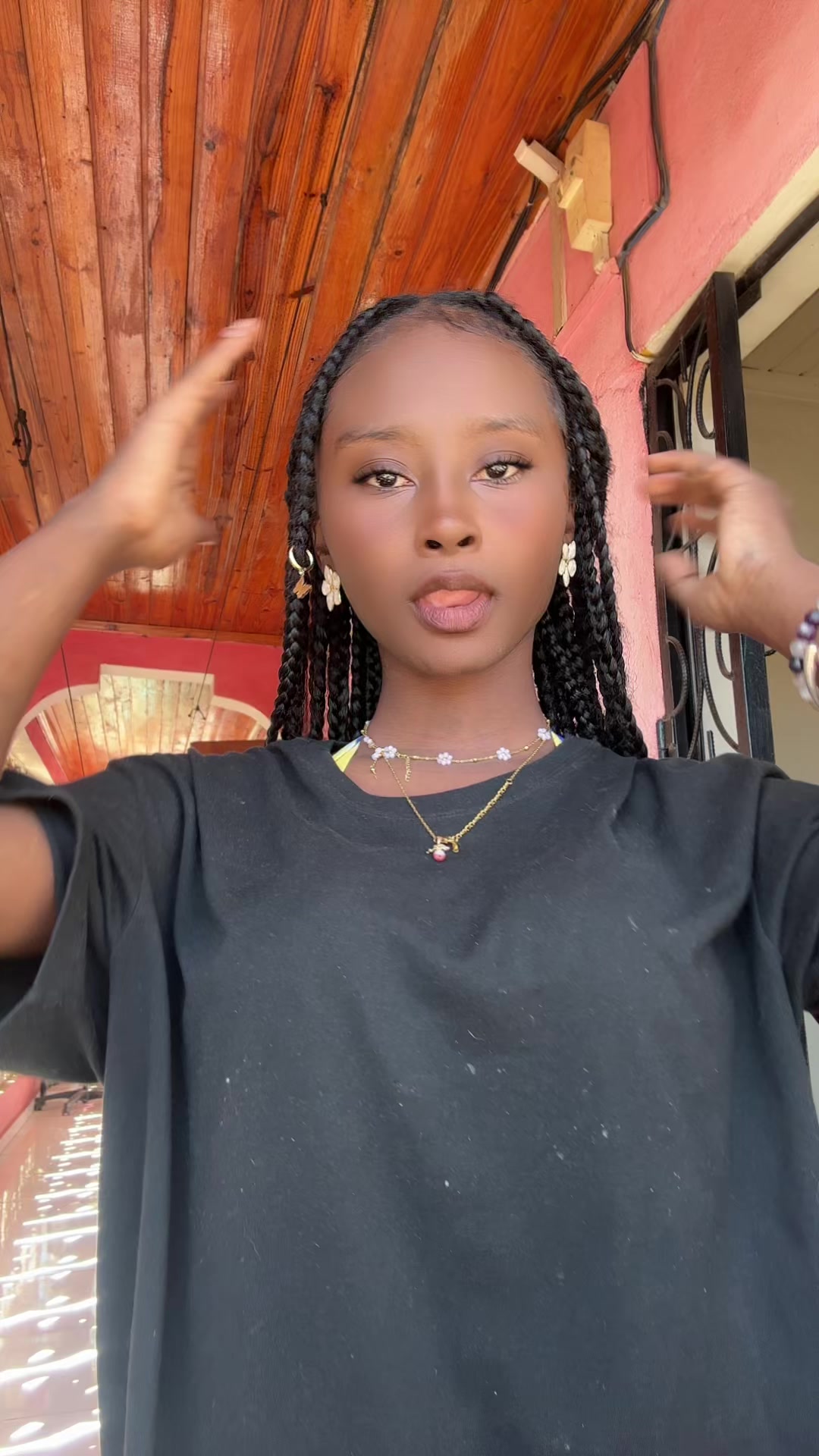 @Chacha🦋~💗🇲🇬