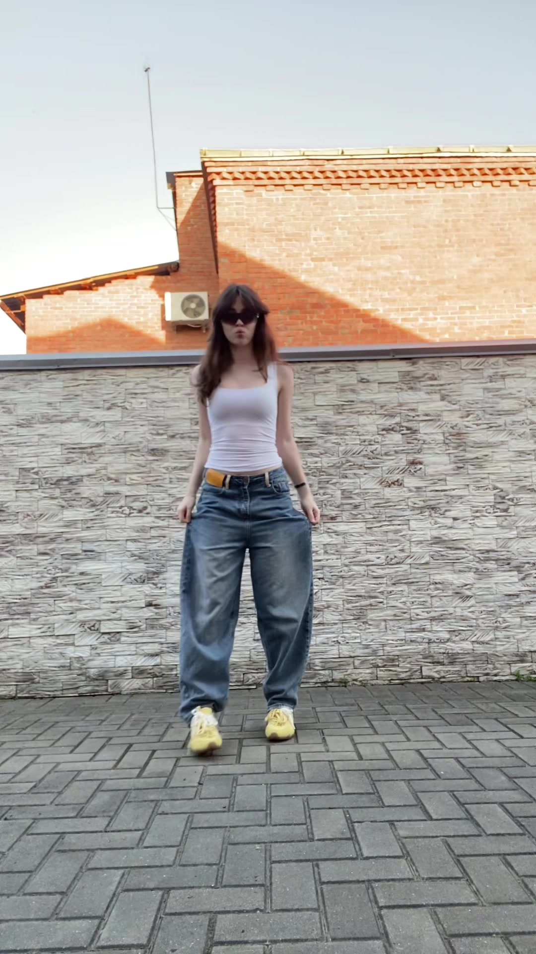 @😼