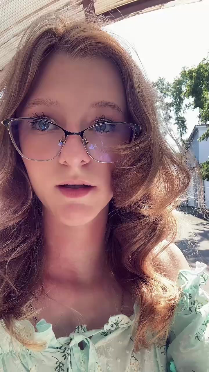 @неляя:3💘