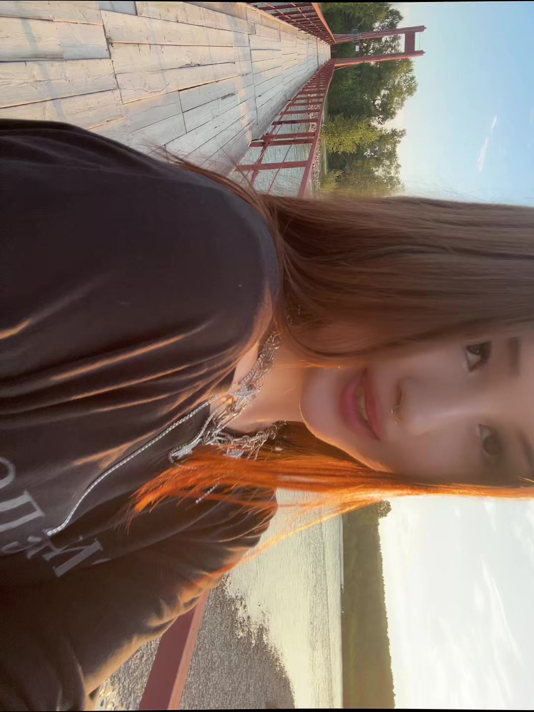 @дефолтный Лунтик🖤