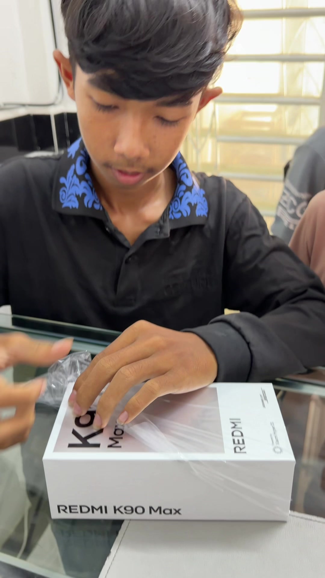 @ROG Retail Store