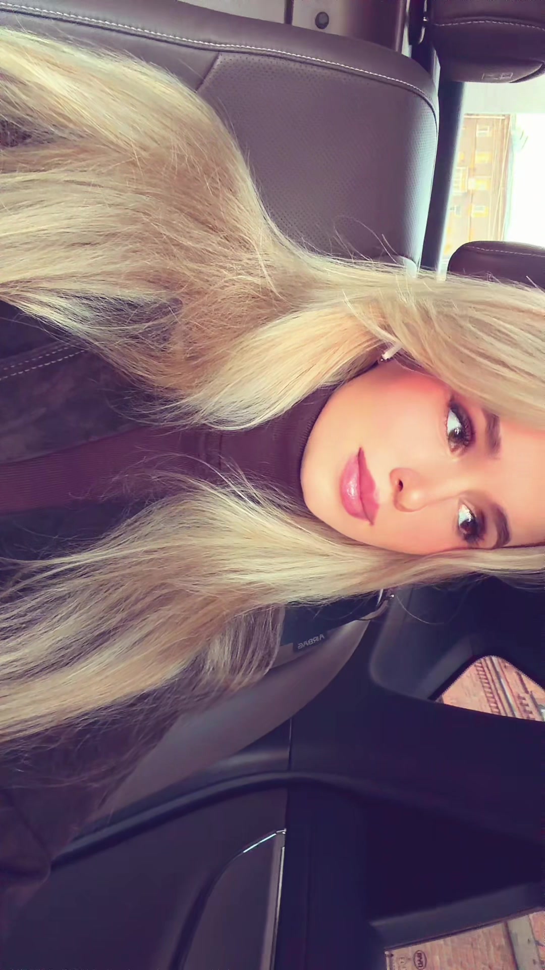 @lilibet