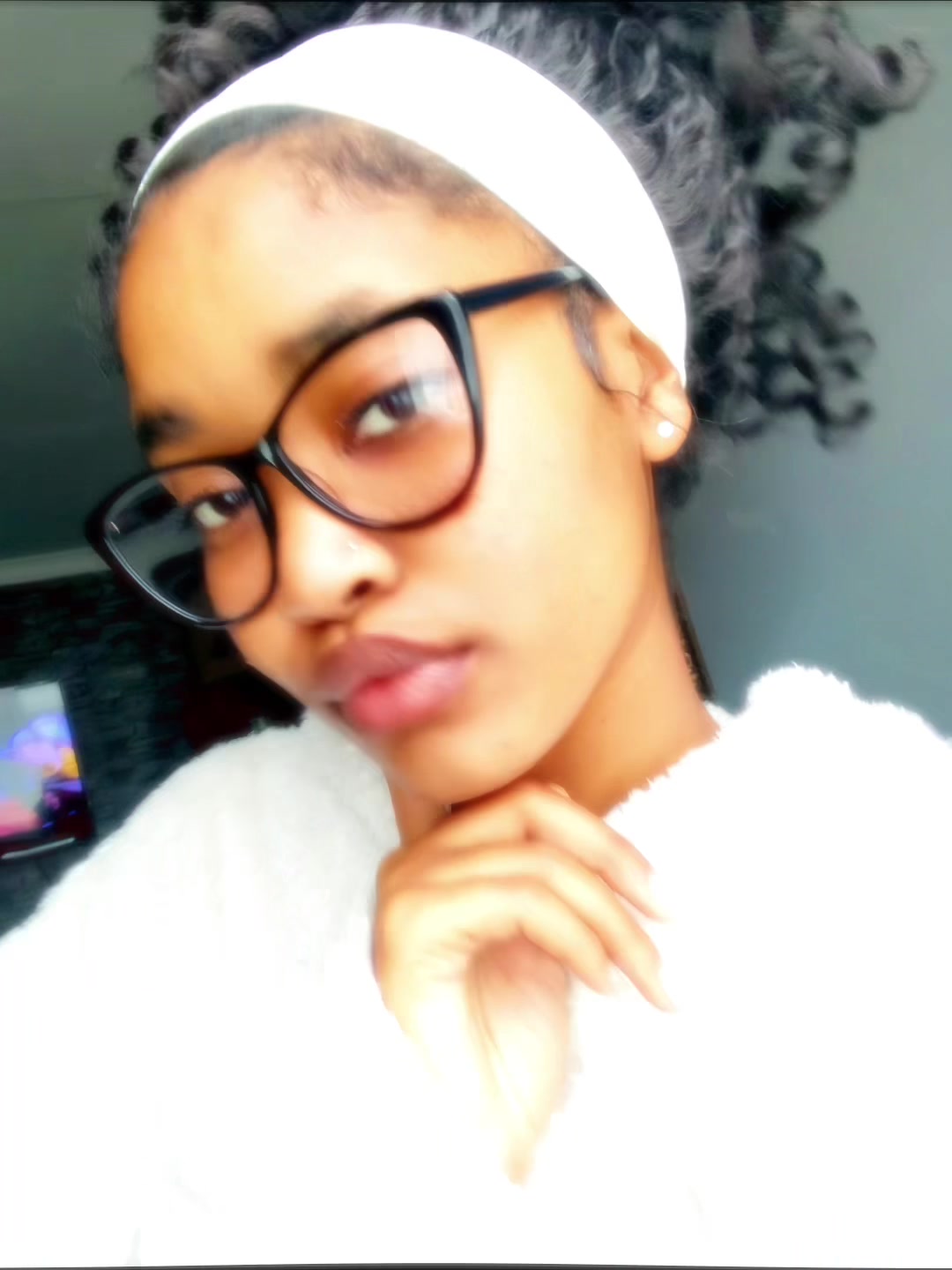 @MONA_LISA🦋