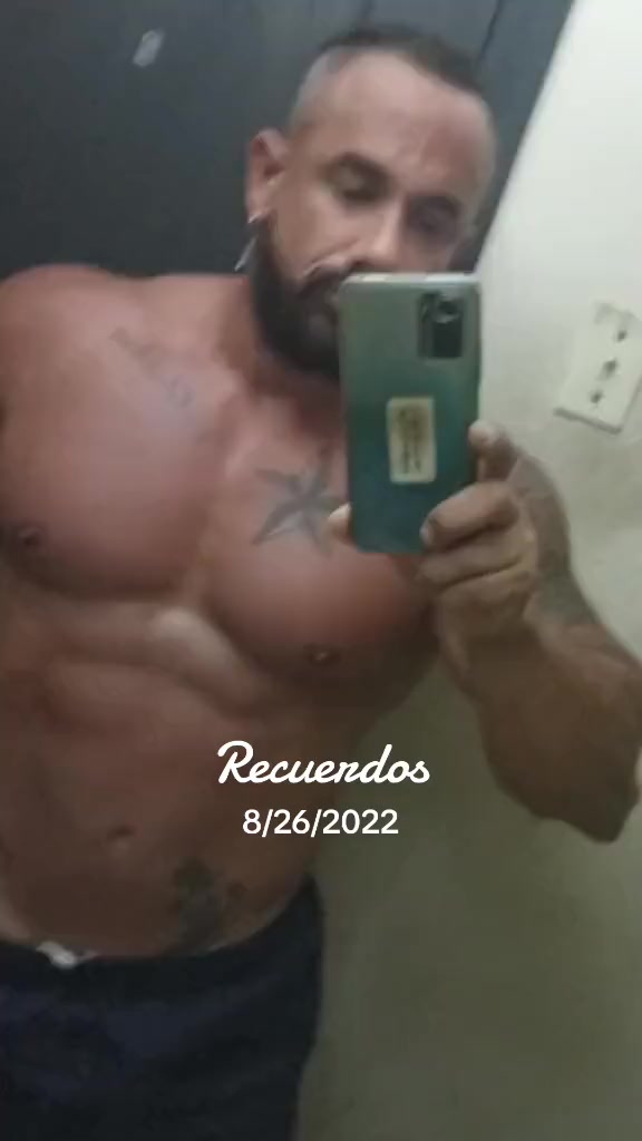 @Enrique Briones200