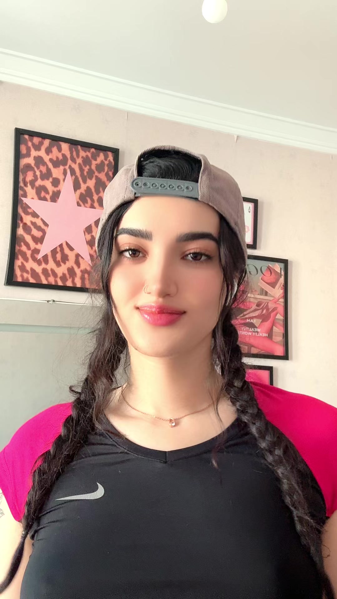 @Melika Nazari310