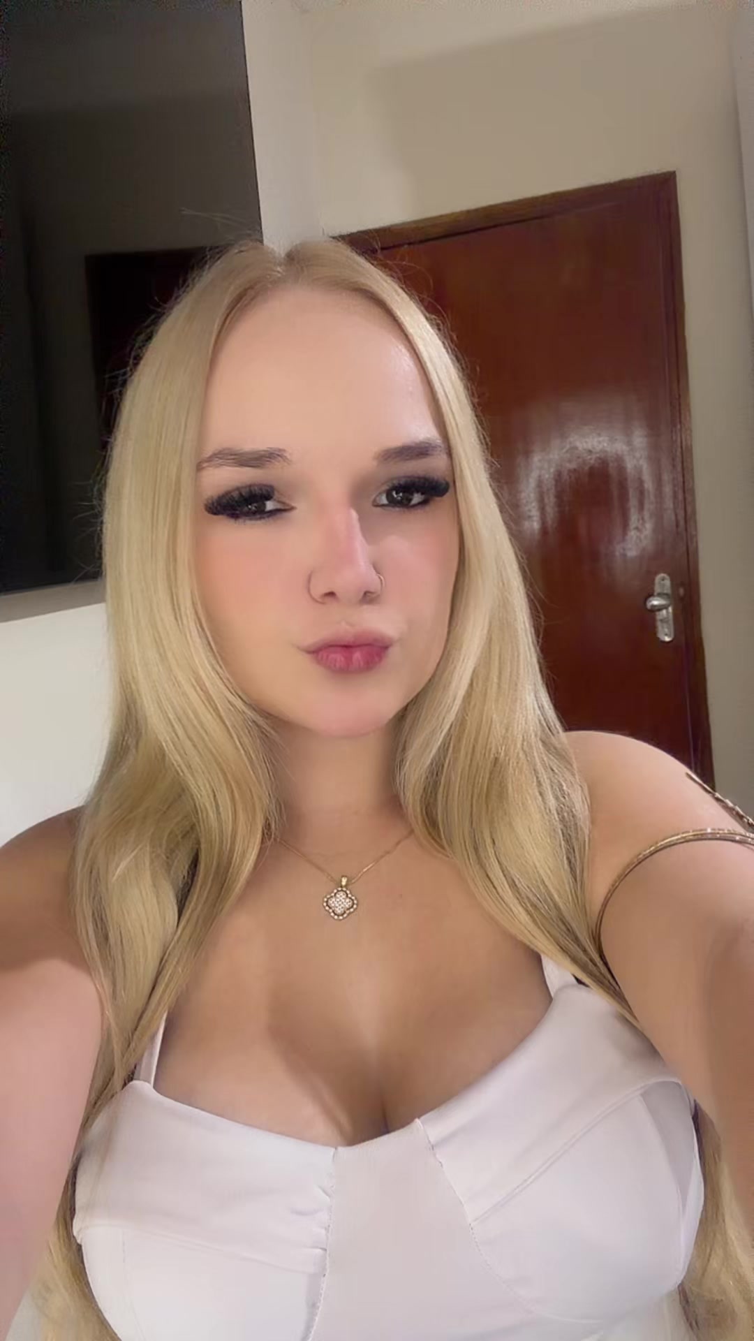 @isabeli_serao