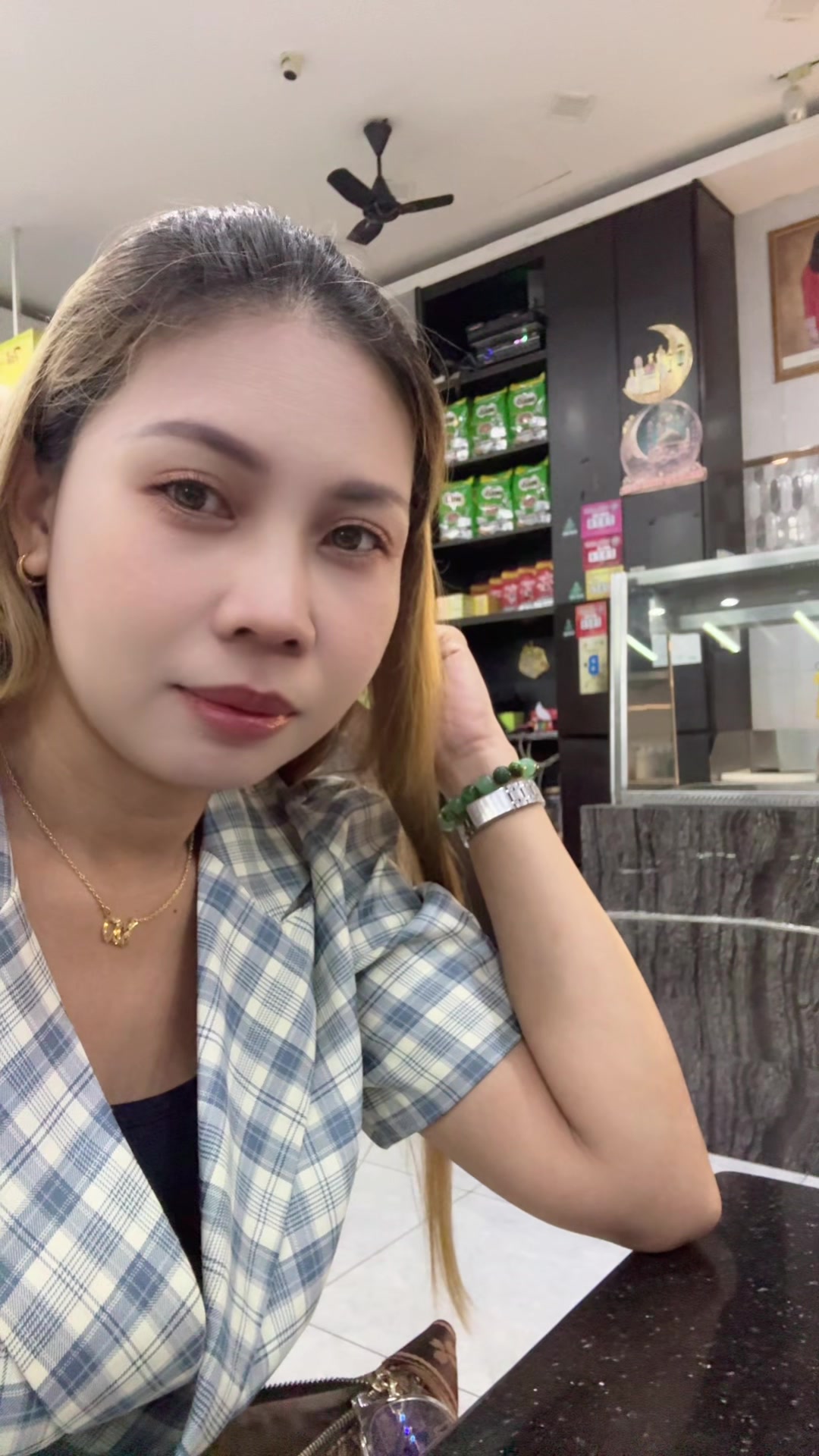 @Coline indah