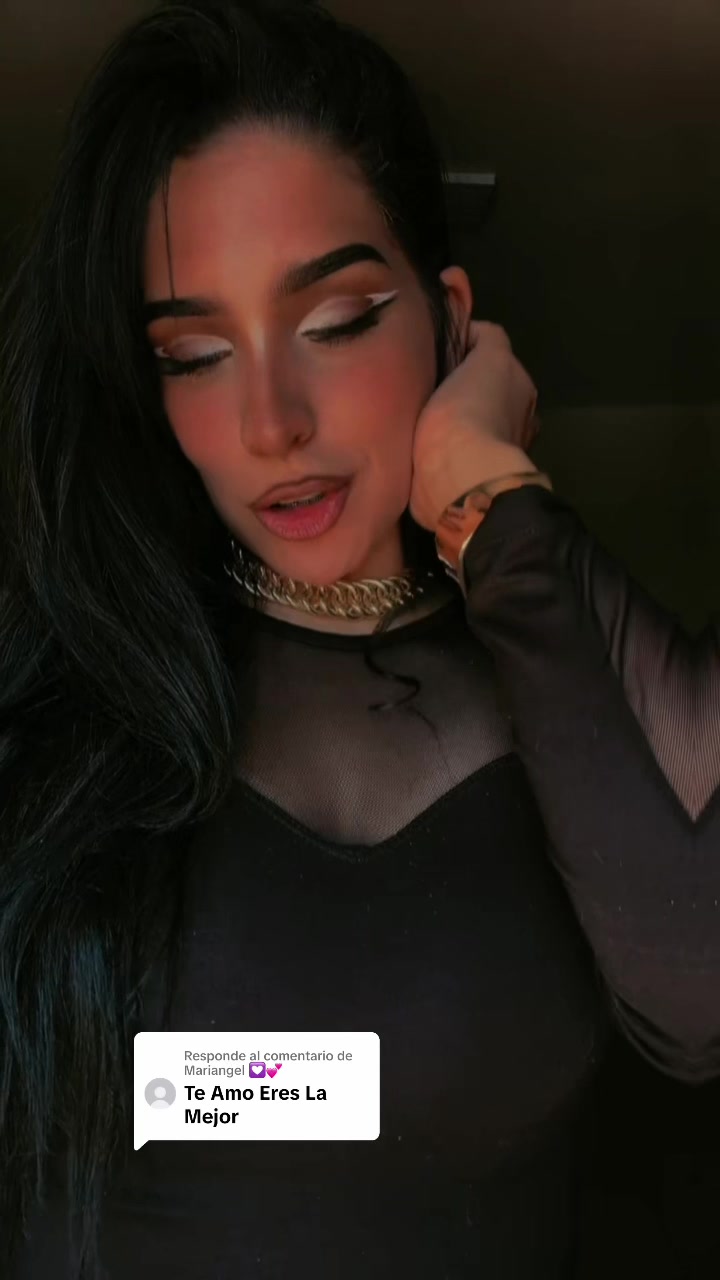 @Elisbeth official 💄😈