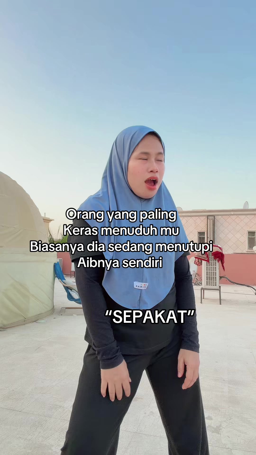 @lily