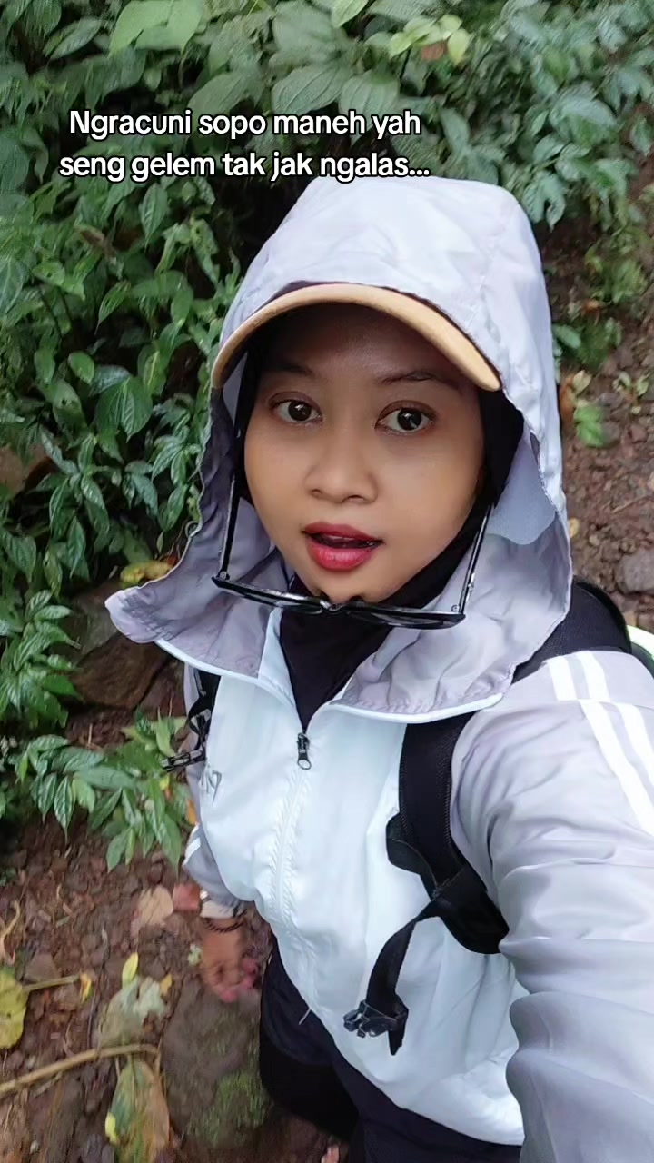 @Mbak R