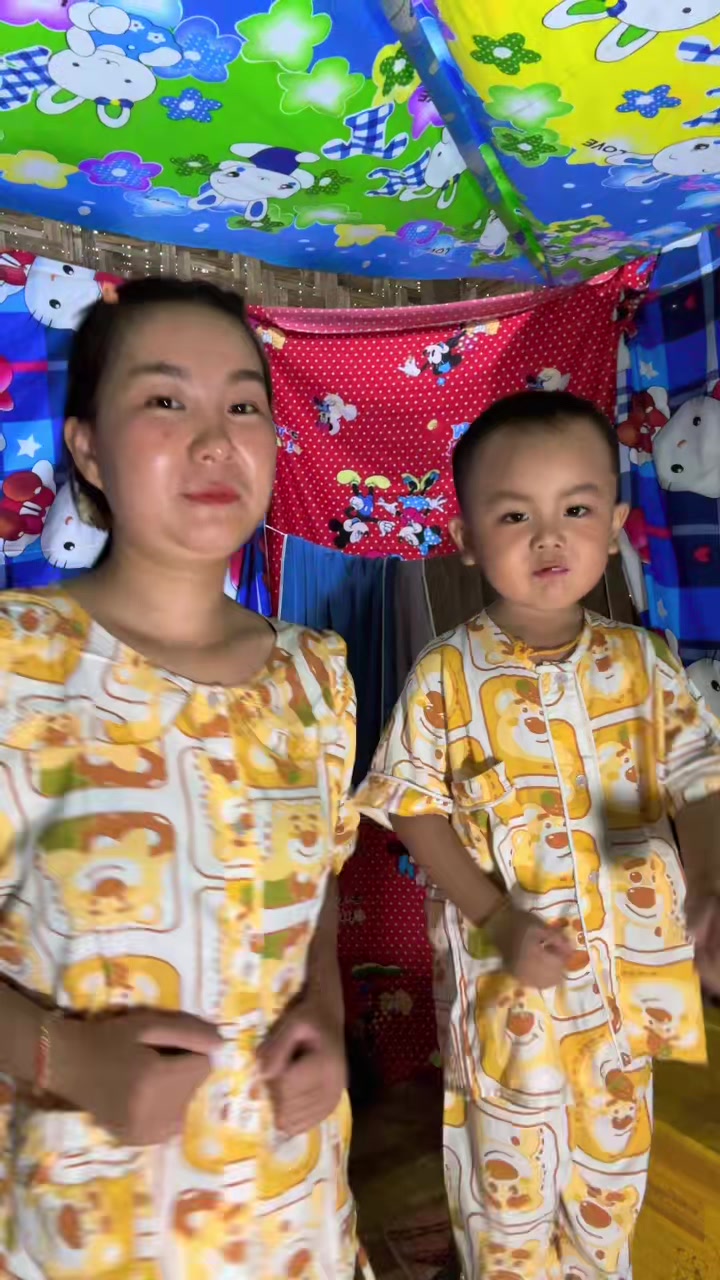 @Shann Shann 👶🏻 & Marr Marr👩