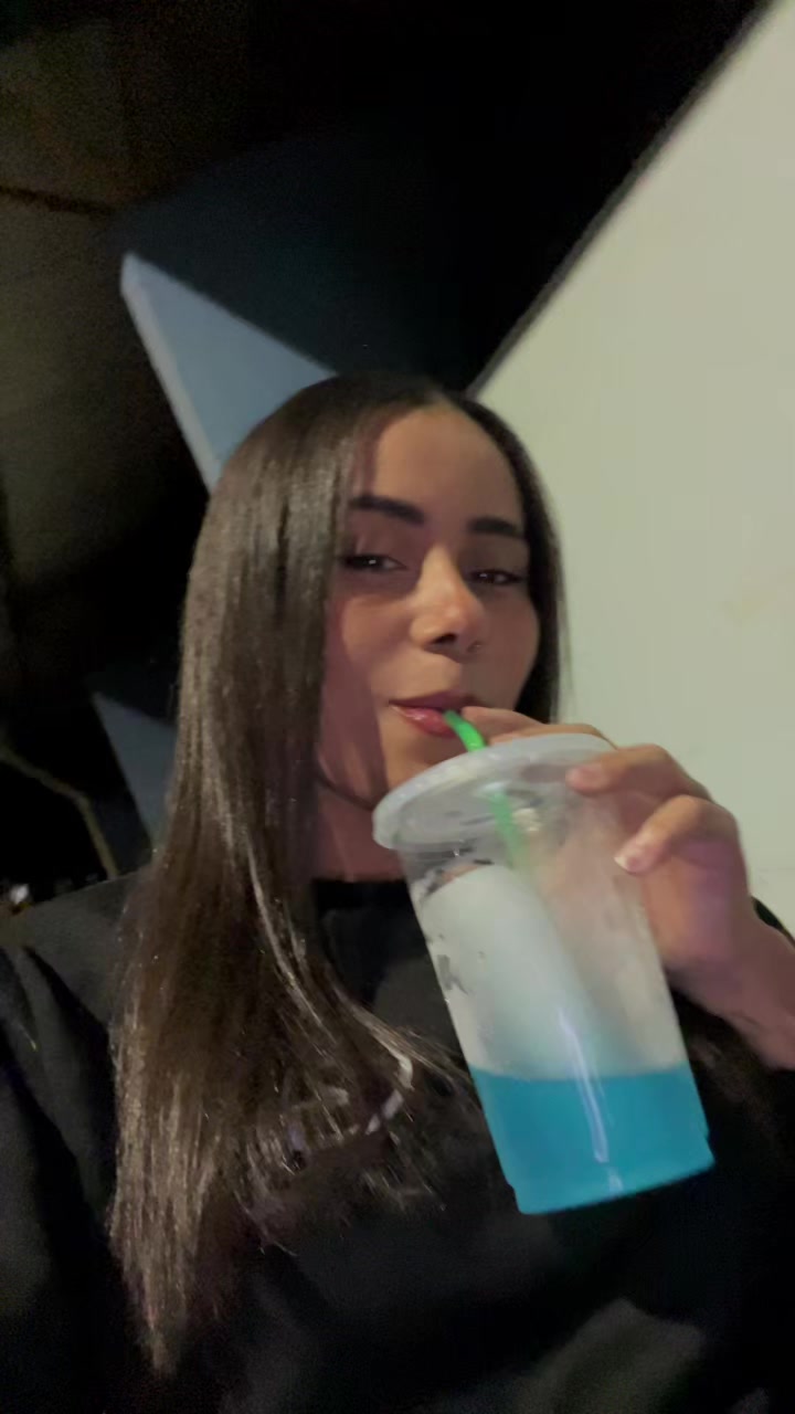 @itsnaraelle