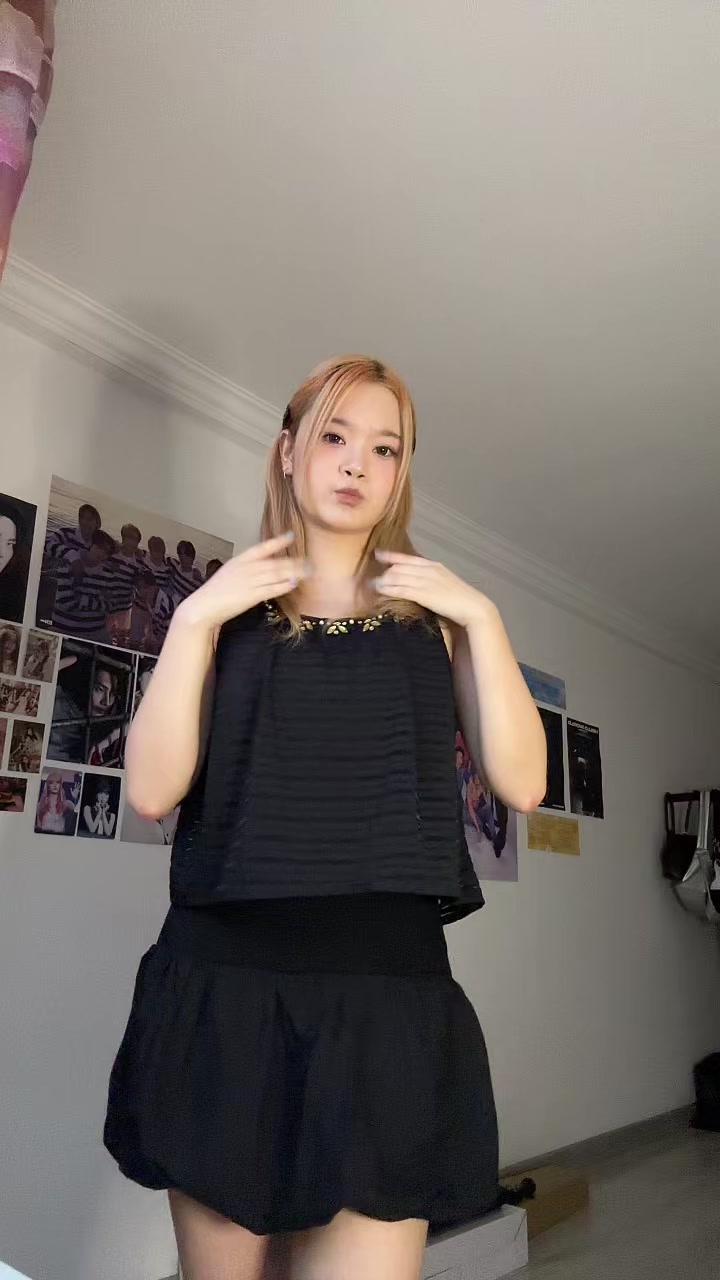 @haru 🪼⋆。𖦹° 🫧⋆.ೃ࿔*:・