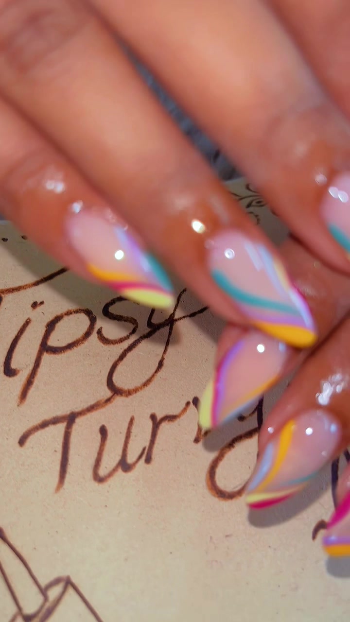 @TIPSY TURVY NAILS AND LASHES