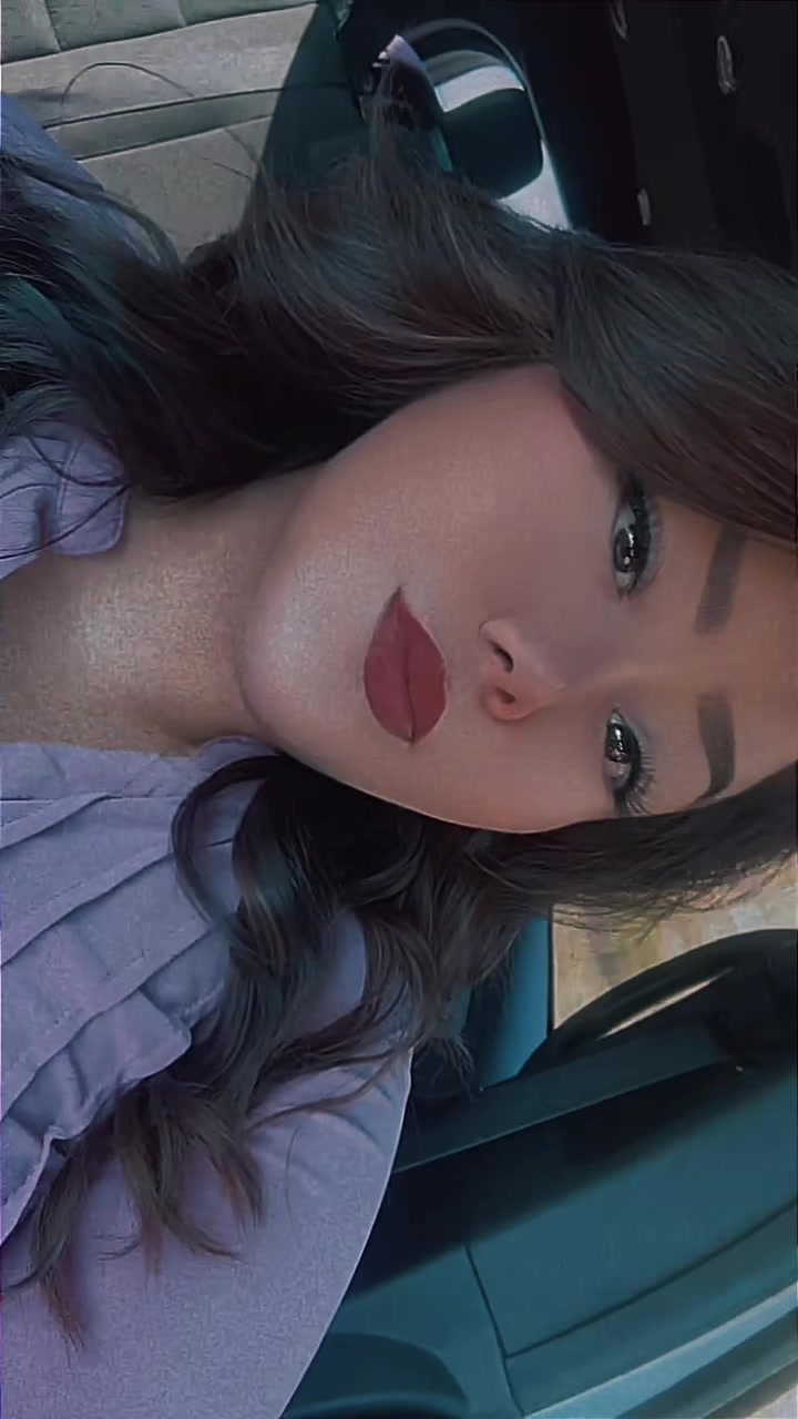 @AshiihiGlam