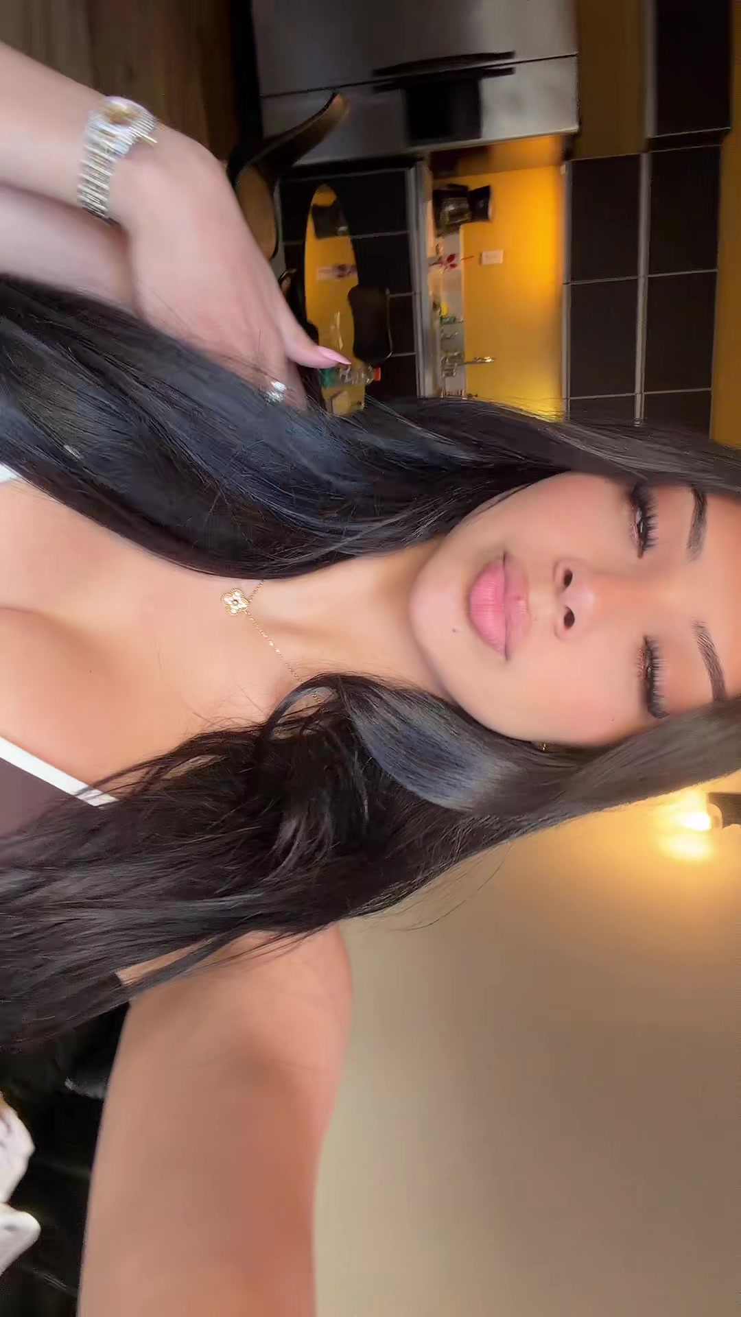@Alondra💎