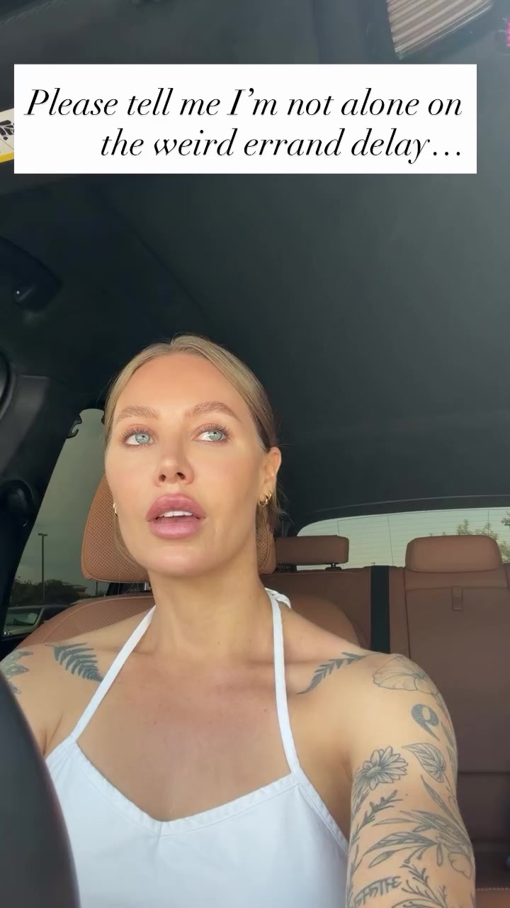 @RealNicoleAniston