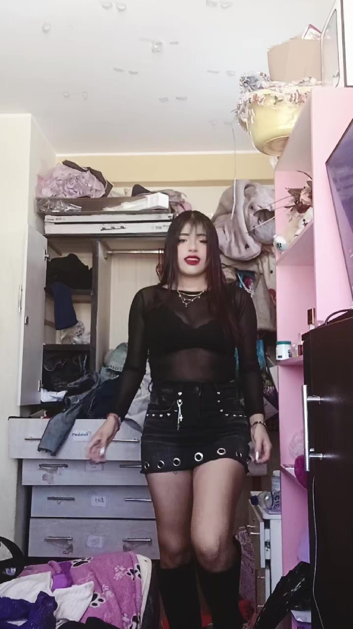 @LA PEQUÉ😈