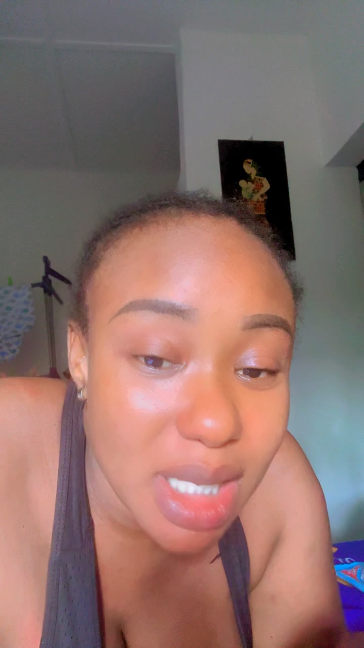 @She_is_veey