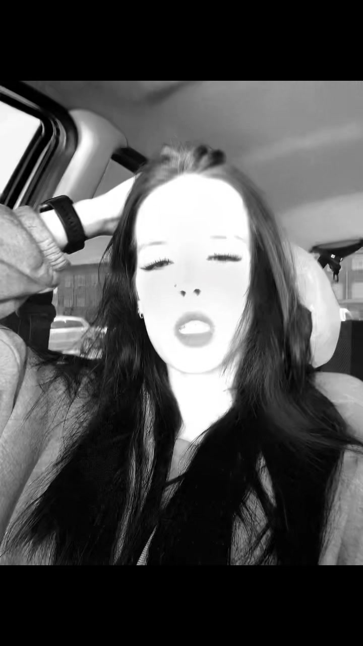 @Tᥲᴛiᥲᥒᥲ.45🖤✌🏻