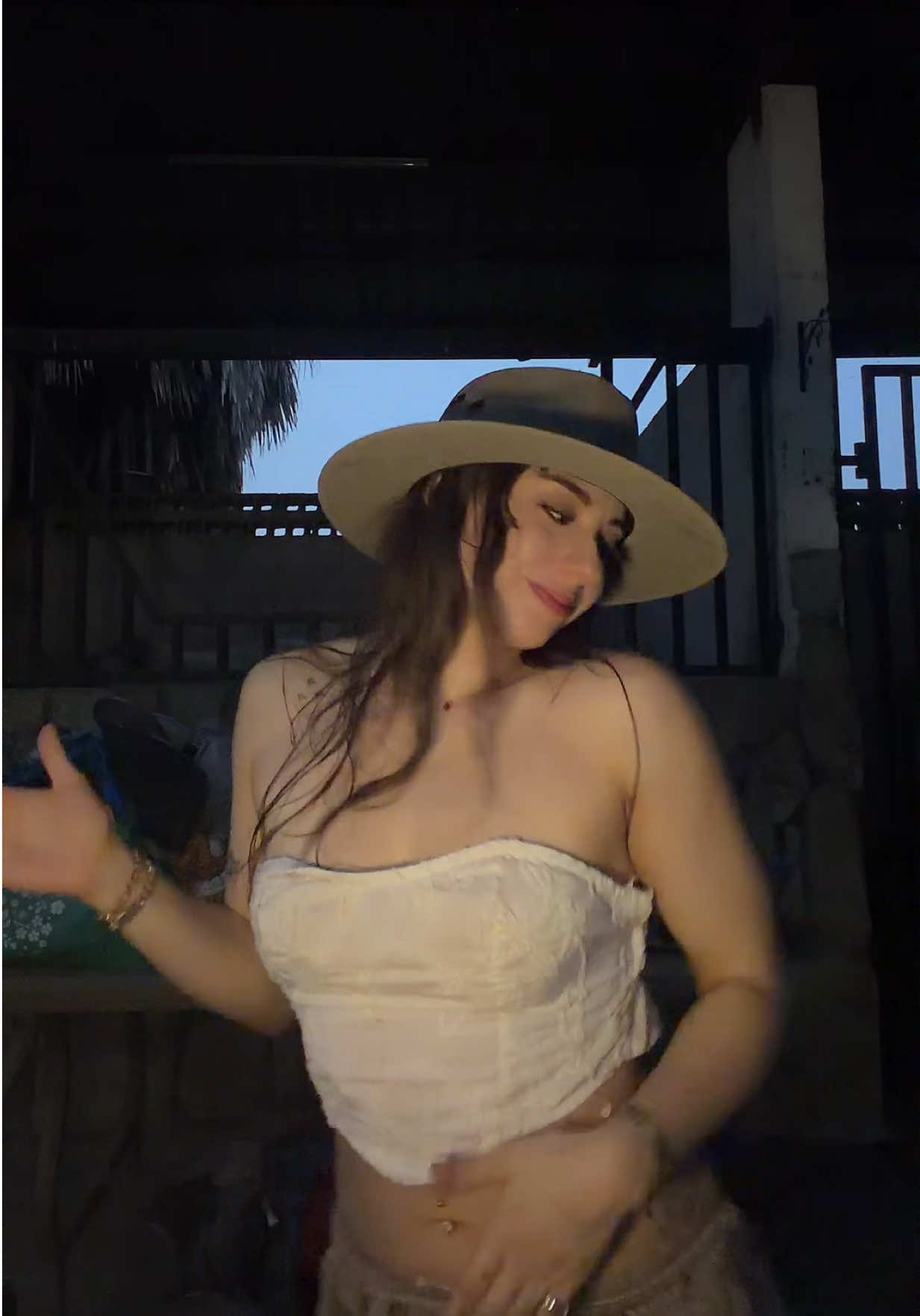 @abyyy