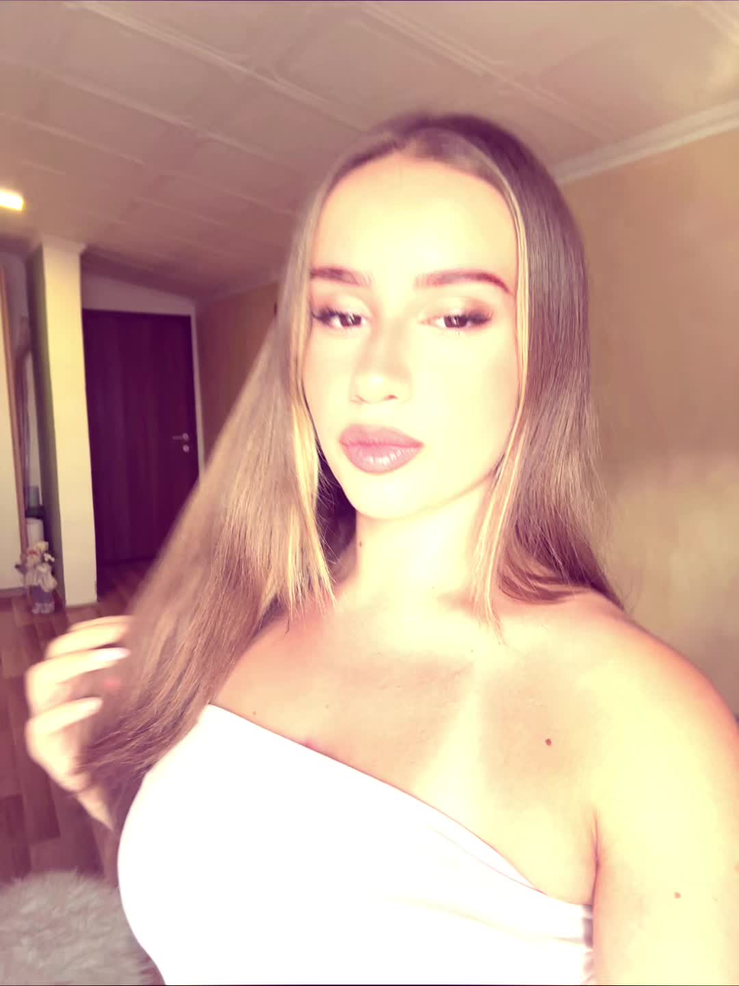 @𝓗🦈