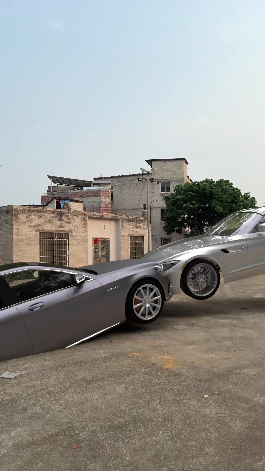 @李人也