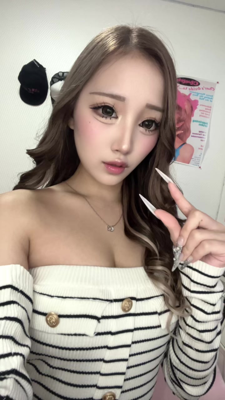 @みり