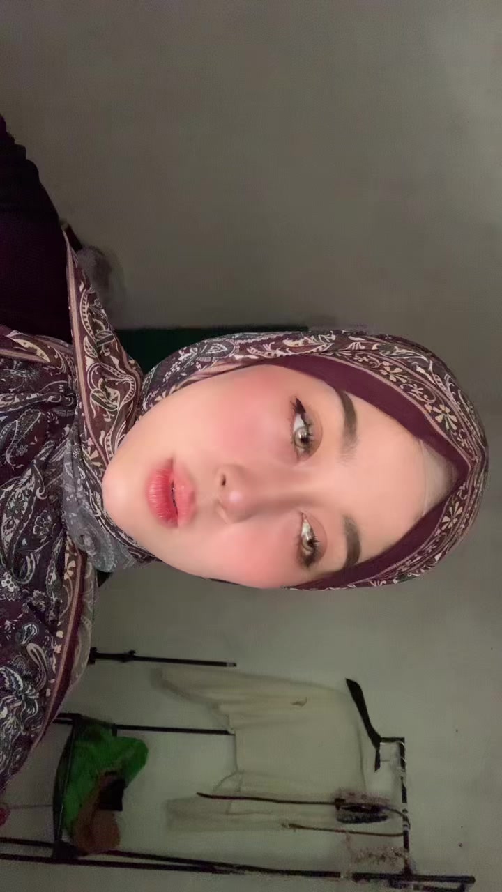 @Silvia Andrianiii