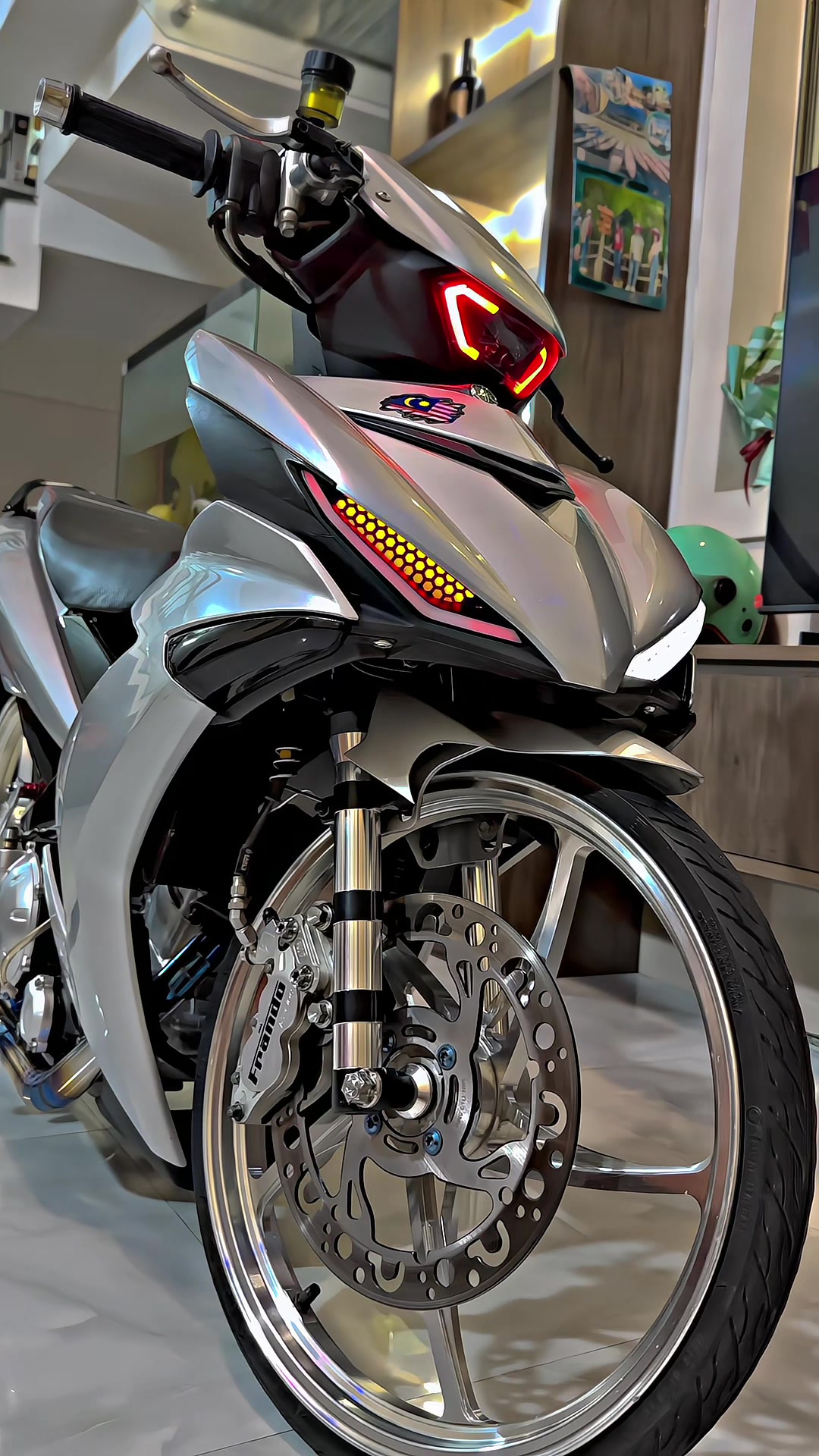@𝙃𝙪ỳ𝙣𝙝 𝙃ù𝙣𝙜 ⚡️🇻🇳