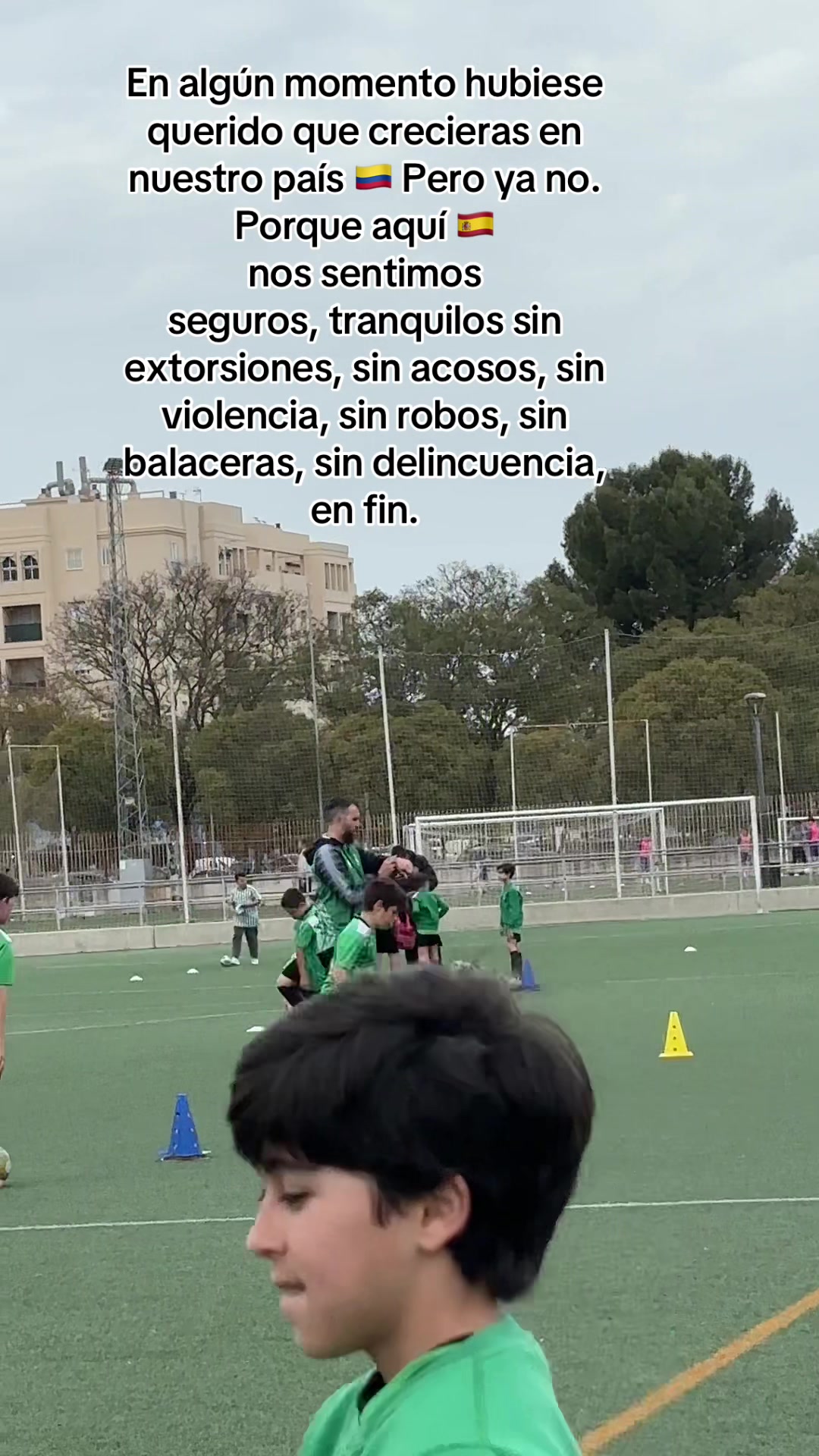@☘️ E L E N A 👽