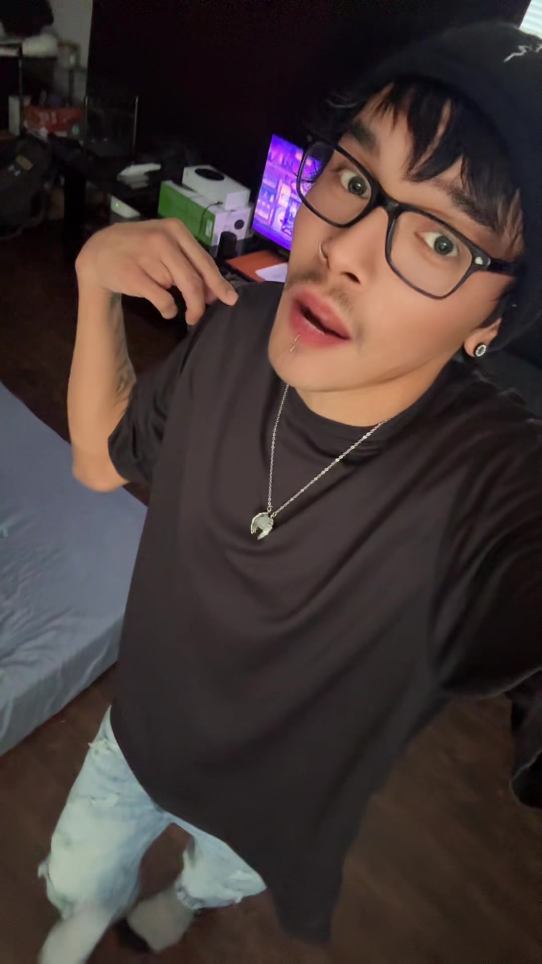 @AyeAyeRon