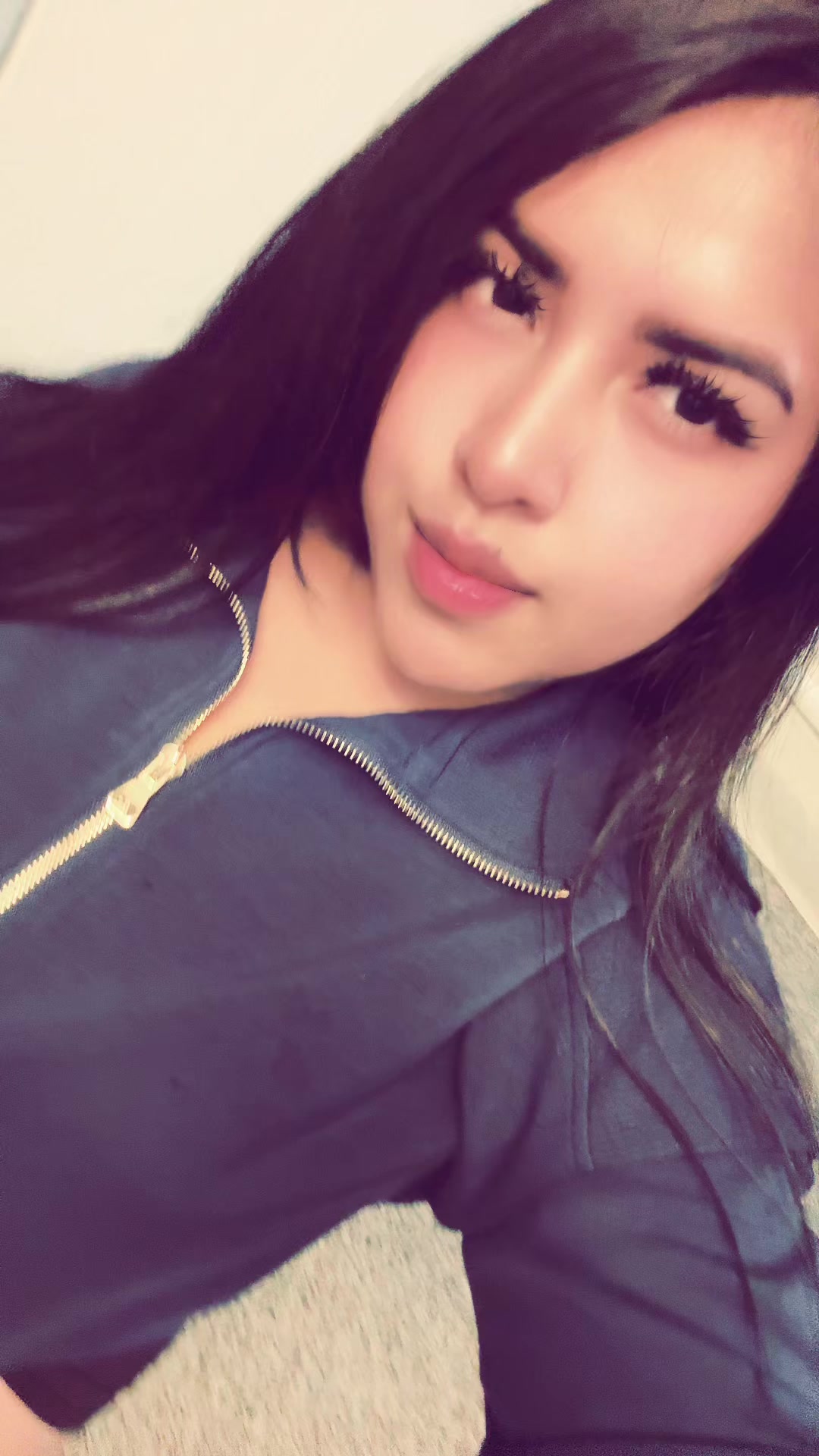 @Evelyn🖤🍒