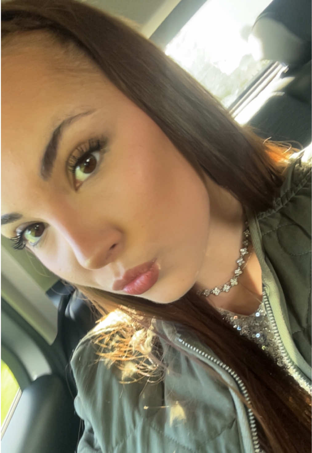 @𝐣𝐞𝐚𝐧𝐧𝐞_𝐠𝐬𝐭𝐥