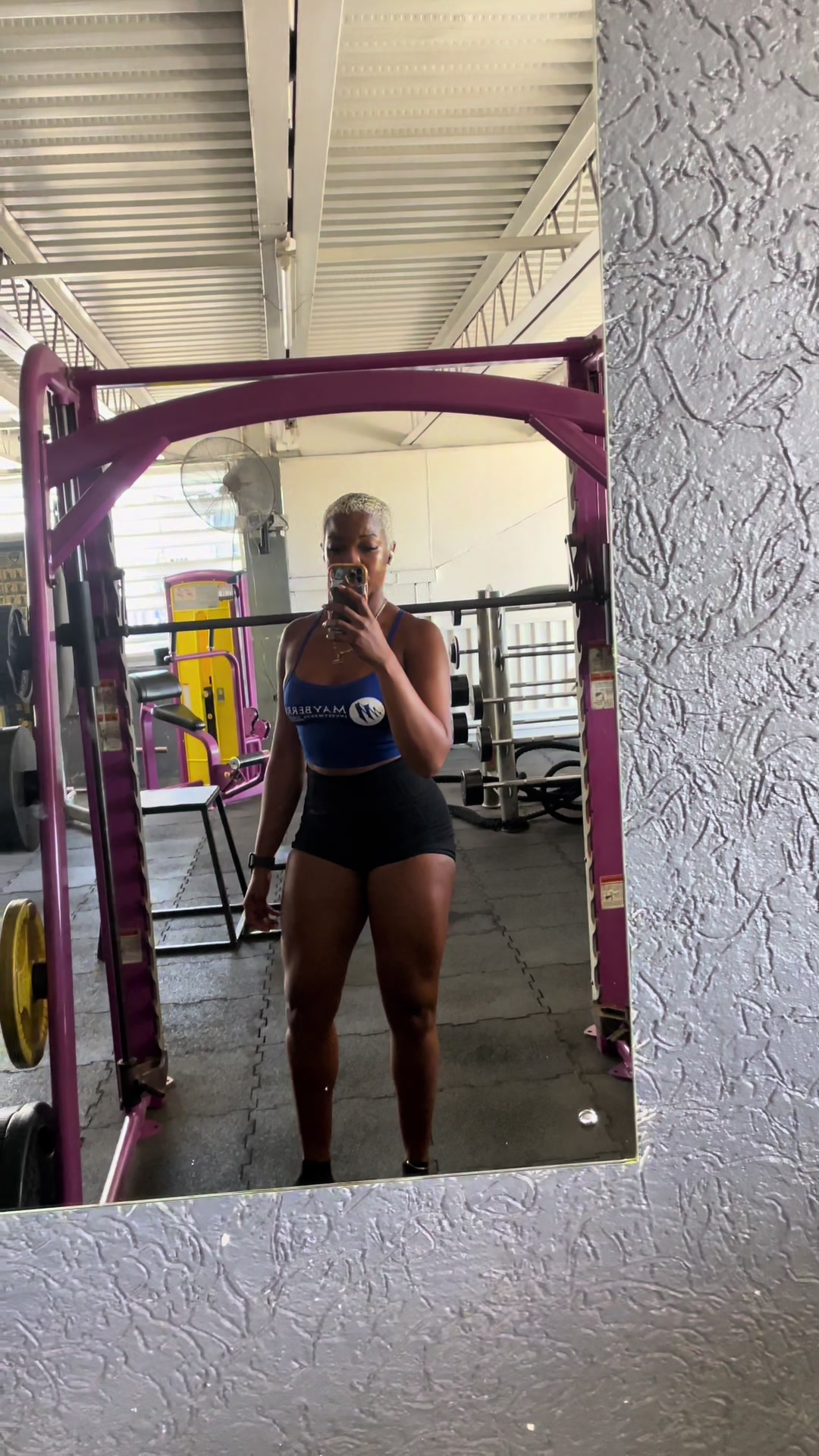 @Neeshuur🌺