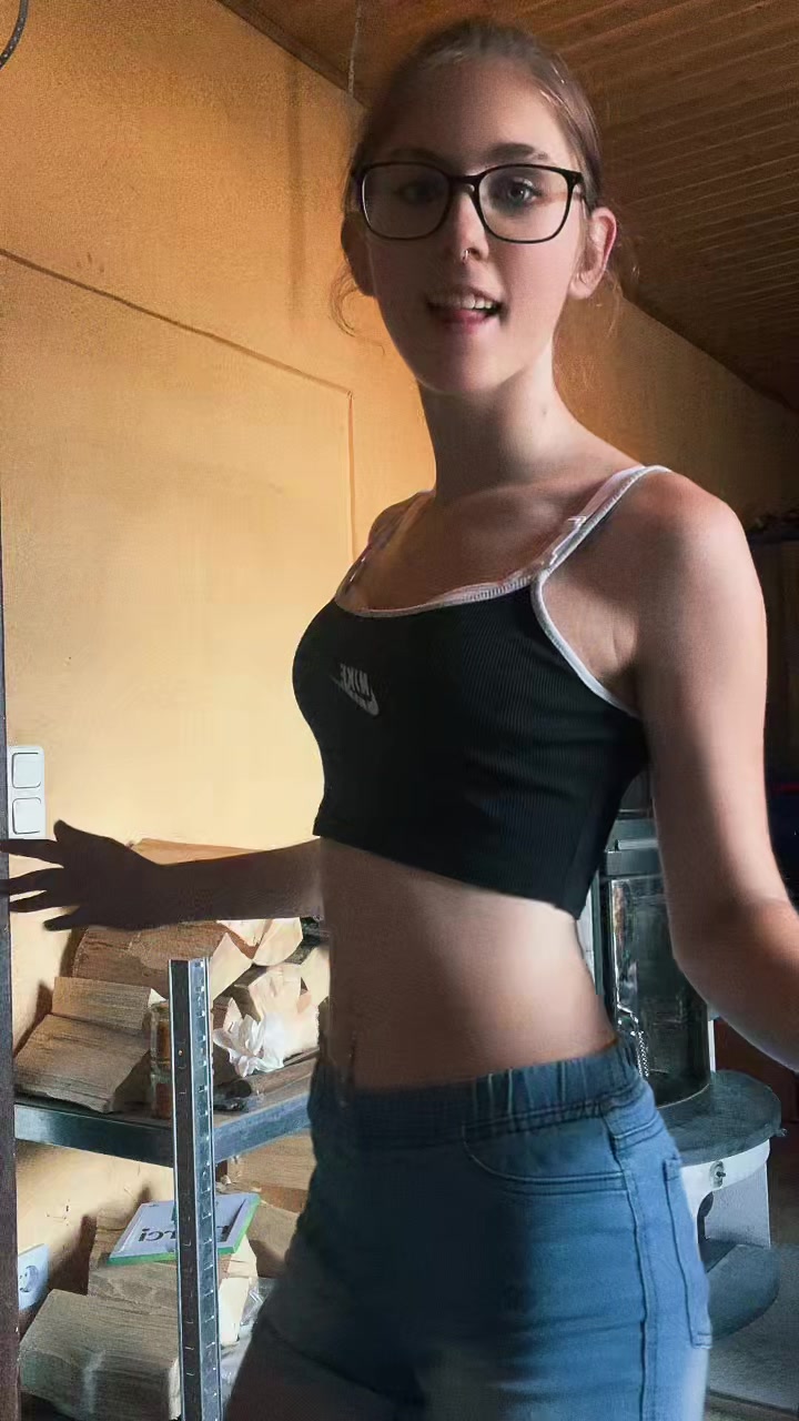 @Lenalovelykeksi