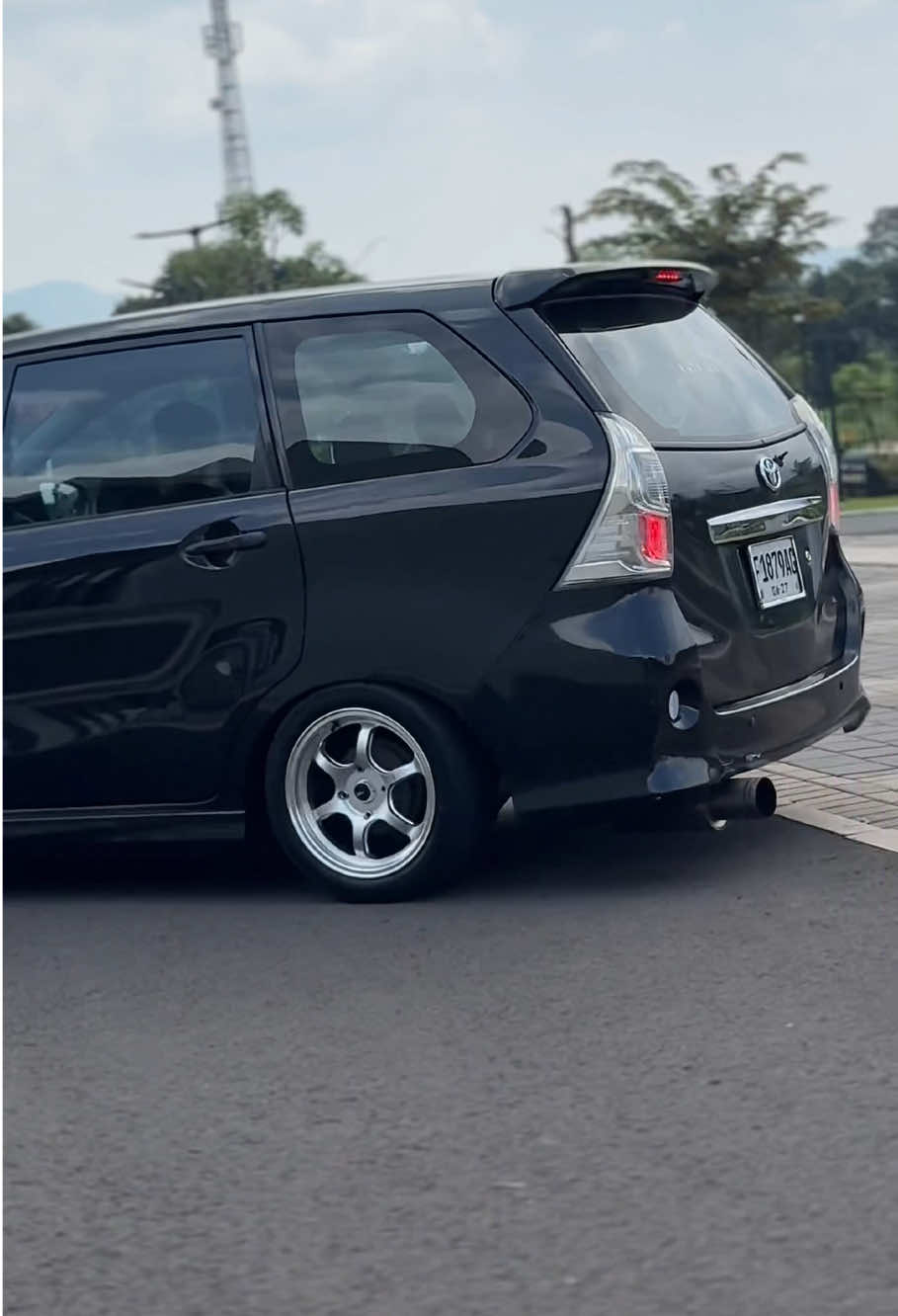 @Veloitem