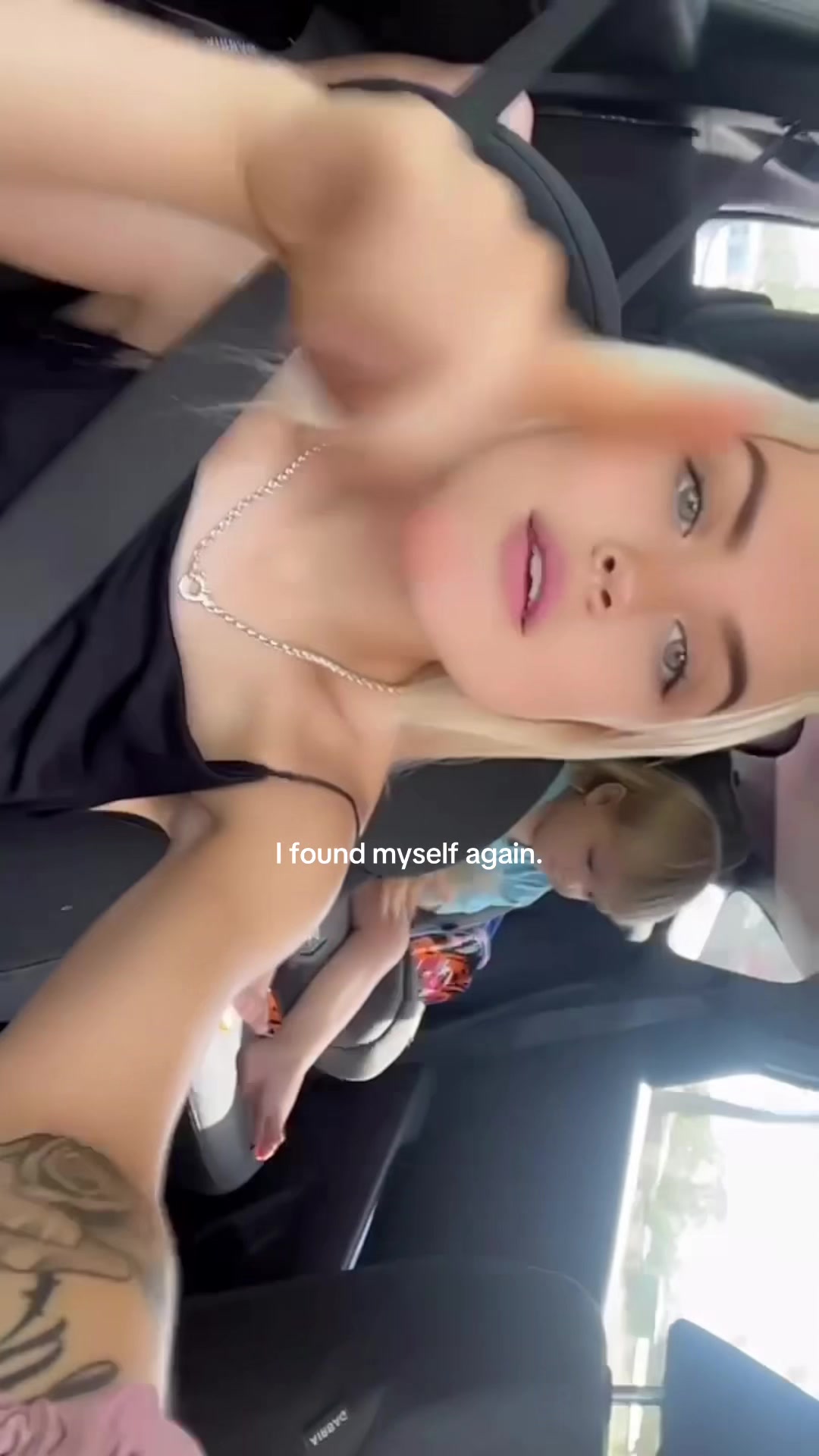 @Mollyshaee