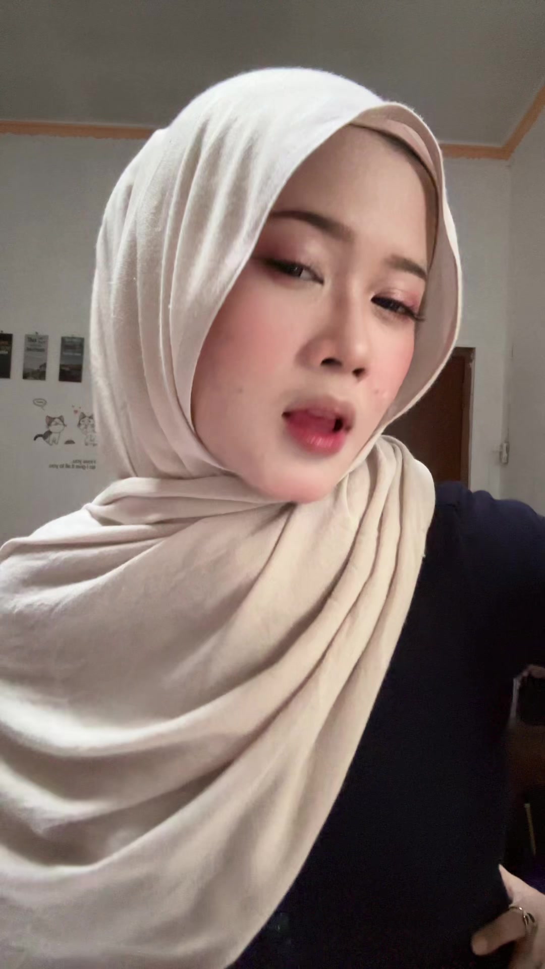 @riaraa_
