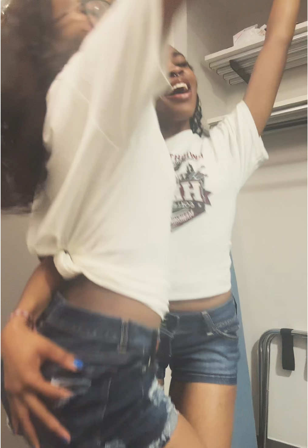 @Kaliahleezy