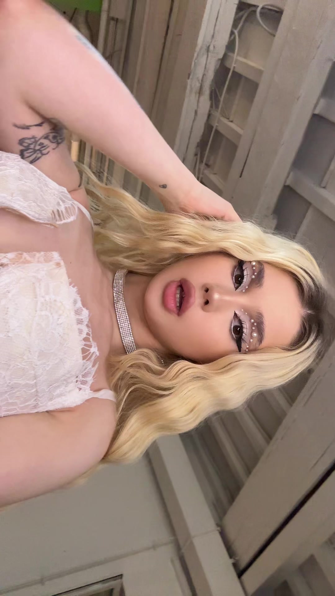 @0yana00