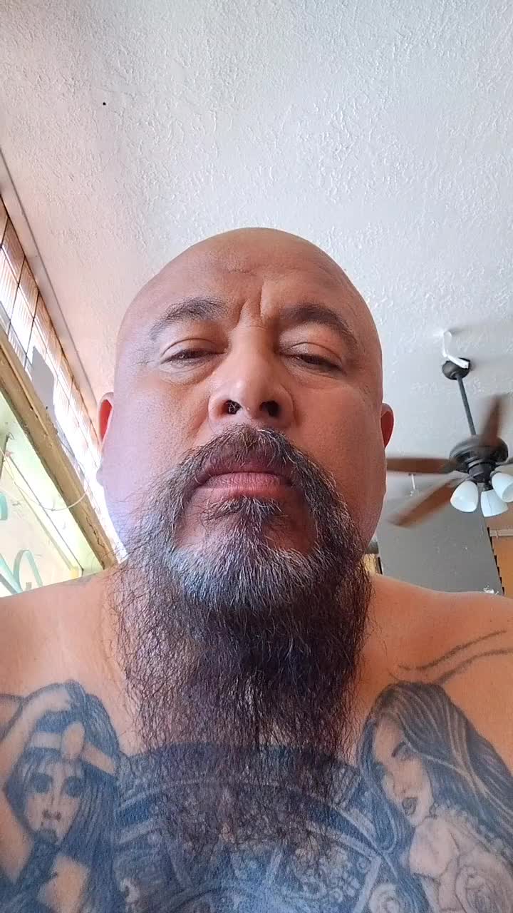 @MISTER GUZMAN