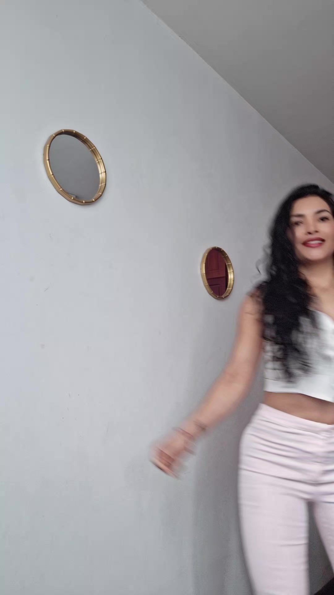@Ana Cecibel González