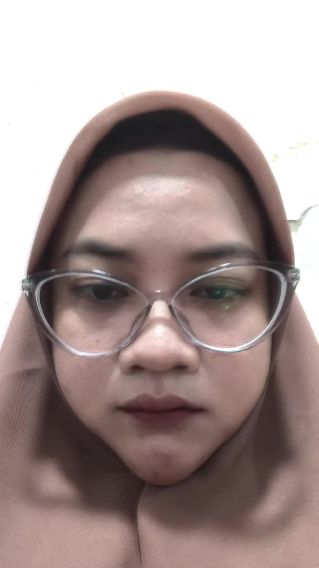 @Hi , aku ria