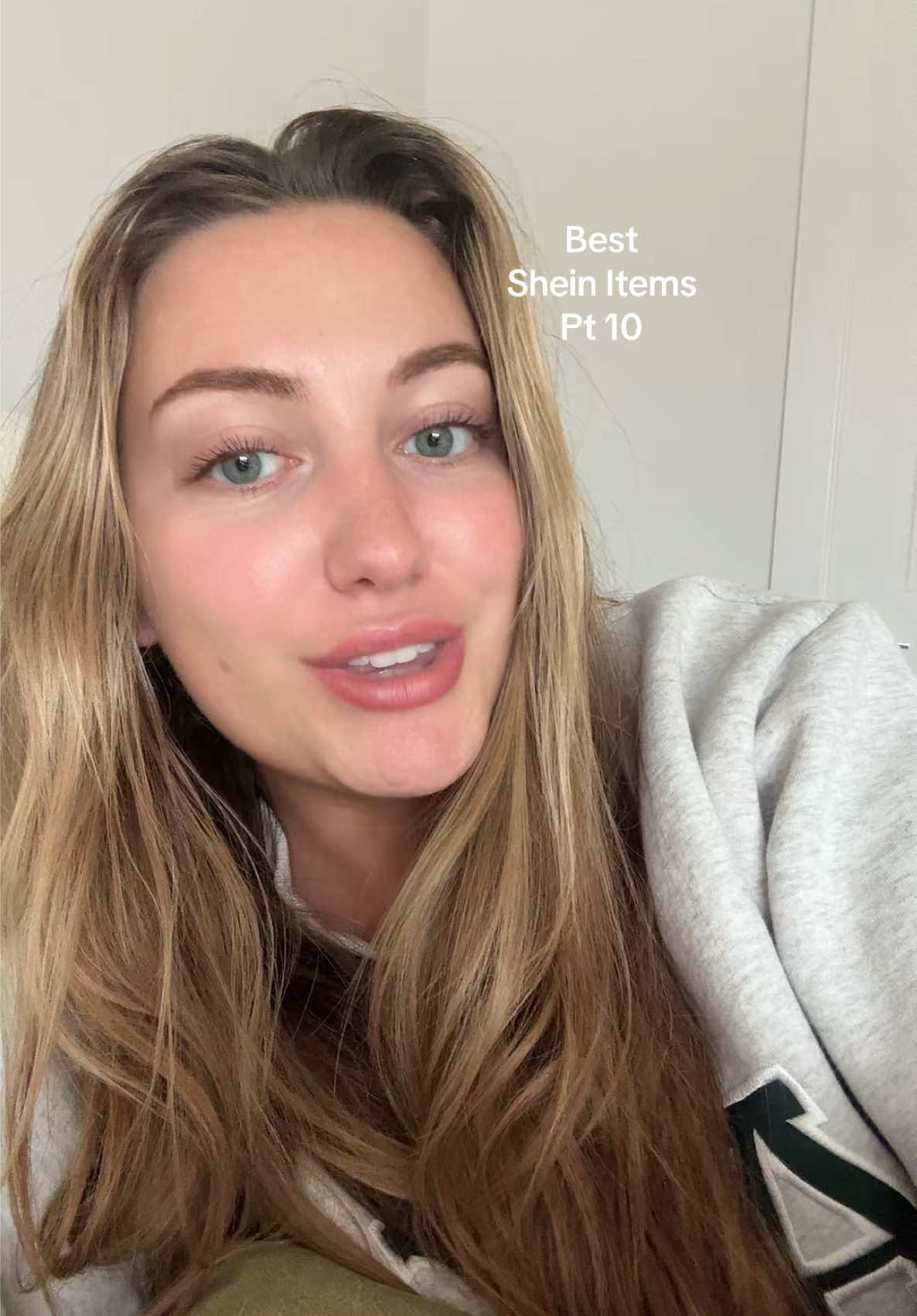 @_sydneymorann