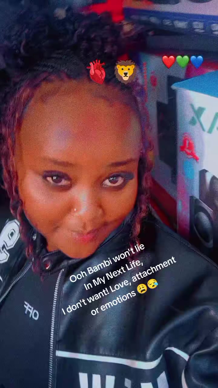 @Vivvy💋