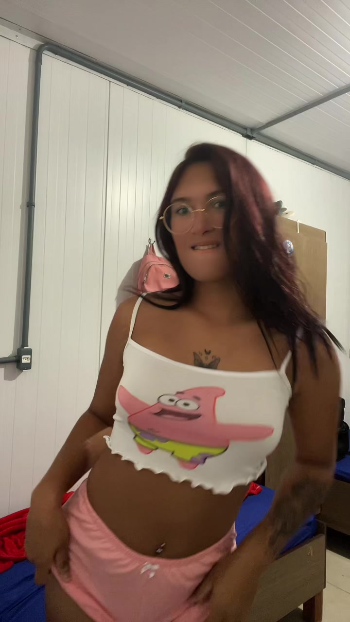 @_carla.gabrielly_