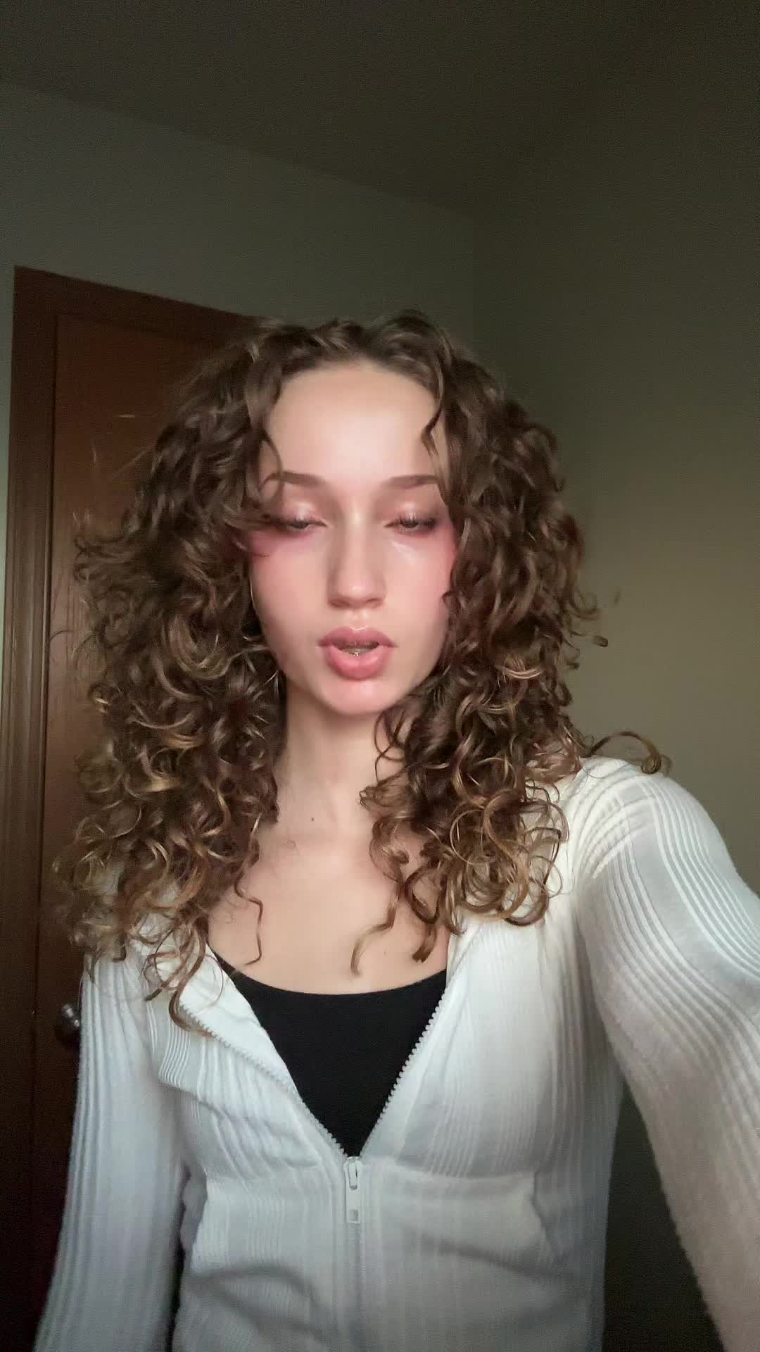 @skibidicarrah