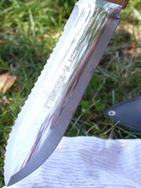 @Knifewear