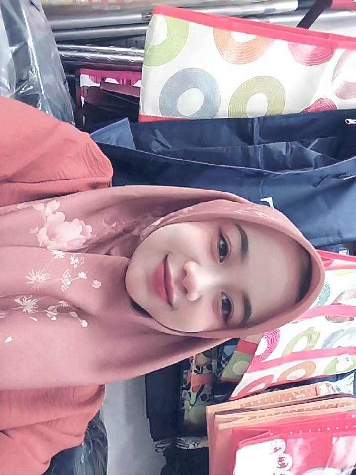 @nia